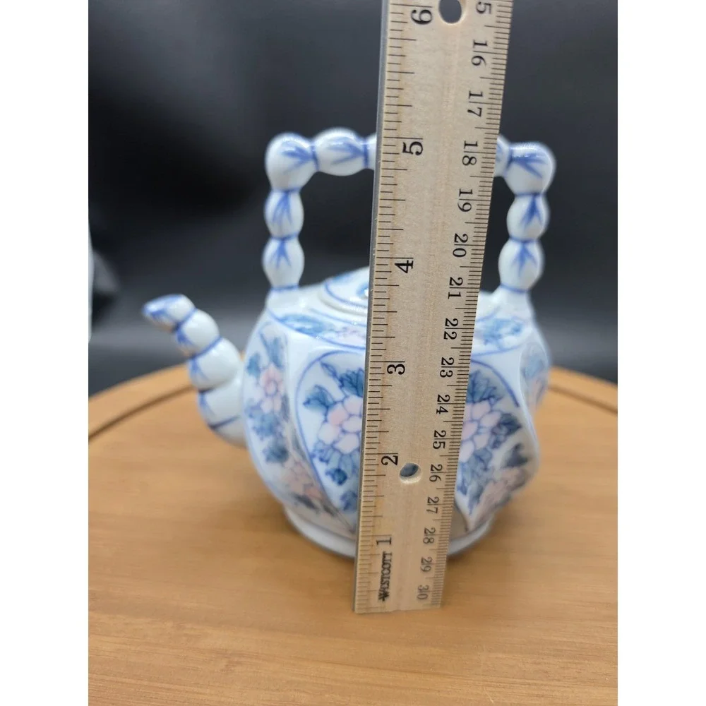 Asian Decor Chinese Decorative‎ Floral Small Teapot Collectible
